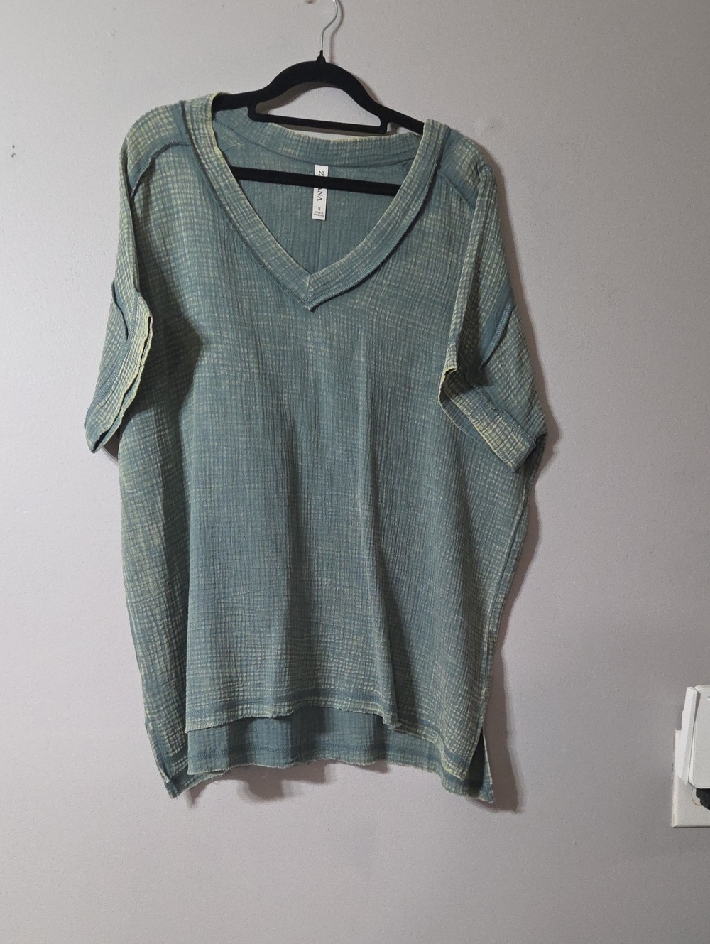 Zenana Outfitters Sage Green Textured V-Neck Tunic